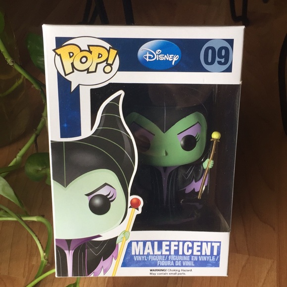 🎉2 x HP🎉 Disney - Funko Maleficent #09 POP! - Picture 8 of 14